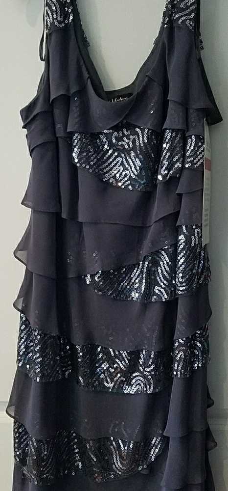 Short Sleeveless Party Dress